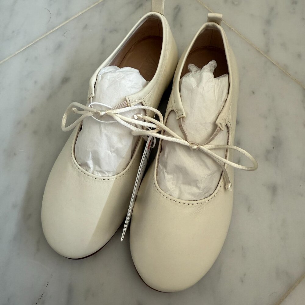 NWT Zara Cream-Colored Girls Dress Shoes with Bow Size 29